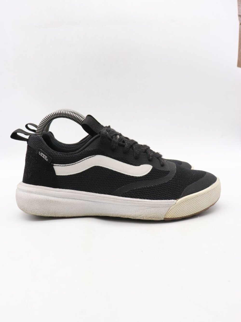 Vans UltraRange EXO Men's 6.5 Women 8 Black White Athletic Skateboard Sneakers